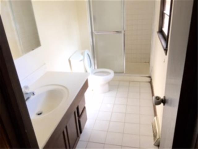 8105 Grant LnOverland Park, KS, 66204Johnson County