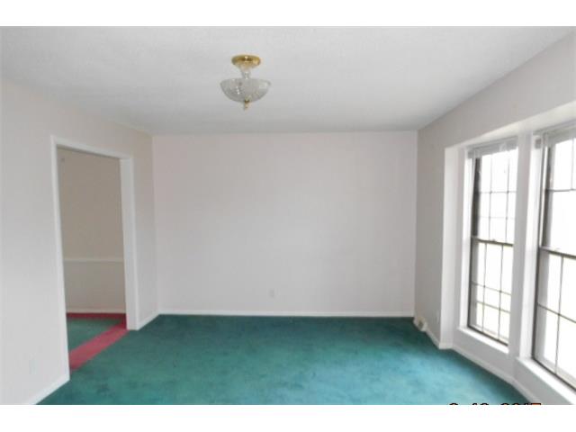 10206 W 98th TerOverland Park, KS, 66212Johnson County
