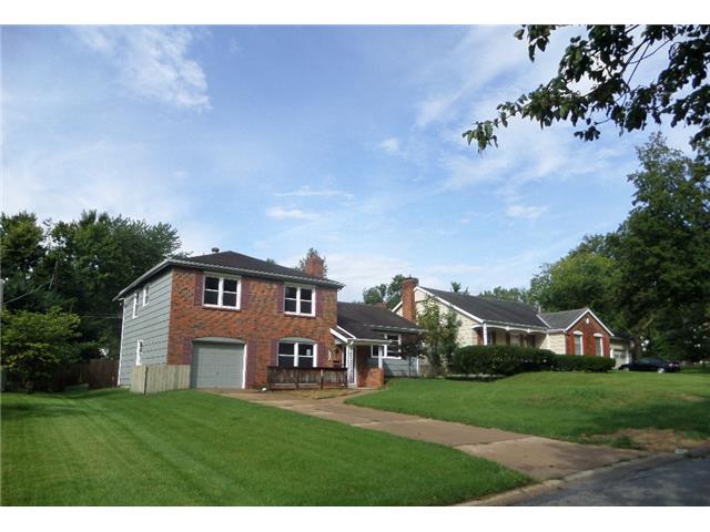 9006 Grandview DrOverland Park, KS, 66212Johnson County