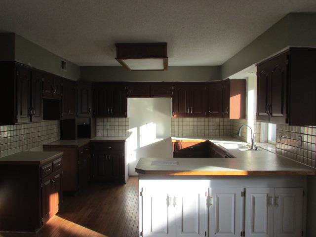 6761 Vahalla CtShawnee, KS, 66217Johnson County