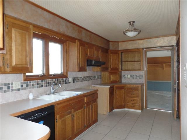 5344 SE 49th StBerryton, KS, 66409Shawnee County