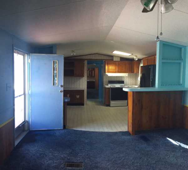Colonial Gardens 3000 Tuttle Creek Blvd., #547Manhattan, KS 66502
