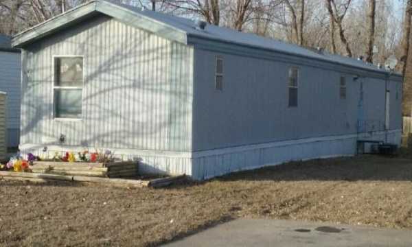 Colonial Gardens 3000 Tuttle Creek Blvd., #547Manhattan, KS 66502