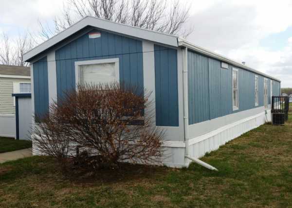 Colonial Gardens 3000 Tuttle Creek Blvd., #590Manhattan, KS 66502