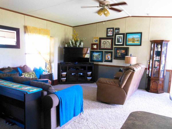 Colonial Gardens 3000 Tuttle Creek Blvd.Manhattan, KS 66502