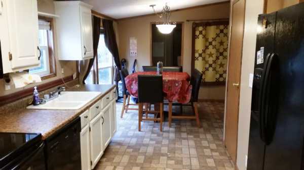 Colonial Gardens 3000 Tuttle Creek Blvd., #69Manhattan, KS 66502