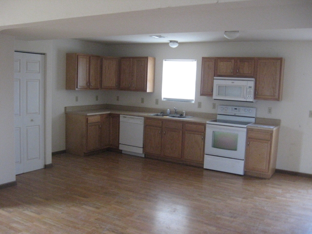 3022 Brookville DrManhattan, KS, 66502Riley County