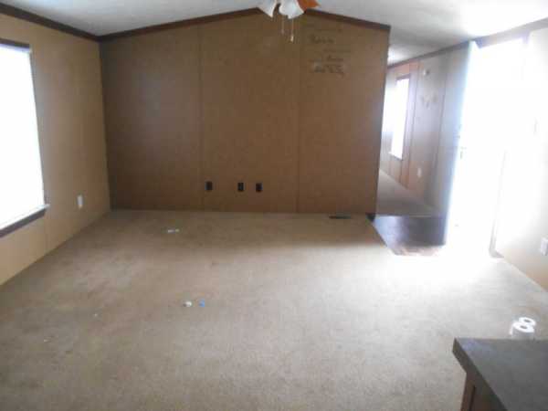 Colonial Gardens 3000 Tuttle Creek Blvd., #588Manhattan, KS 66502