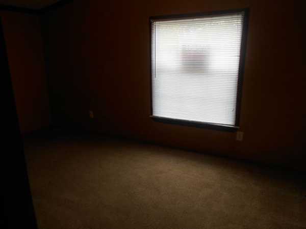 Colonial Gardens 3000 Tuttle Creek Blvd., #588Manhattan, KS 66502