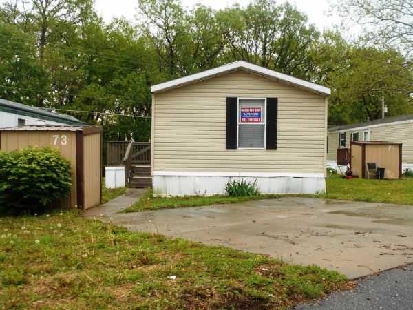 Riverchase 4440 Tuttle Creek Blvd., #73Manhattan, KS 66502