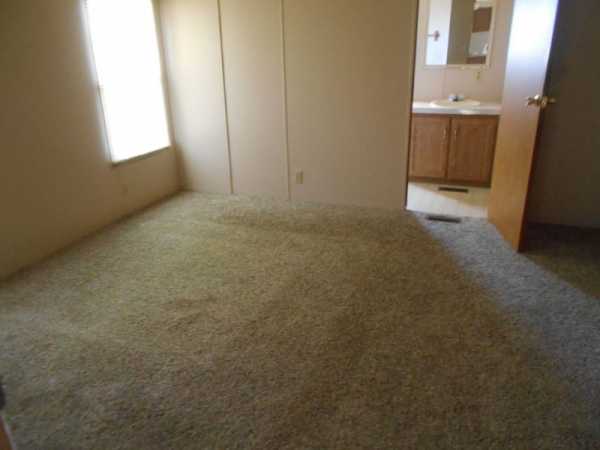Colonial Gardens 3000 Tuttle Creek Blvd., #80Manhattan, KS 66502