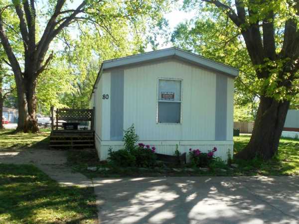 Colonial Gardens 3000 Tuttle Creek Blvd., #80Manhattan, KS 66502