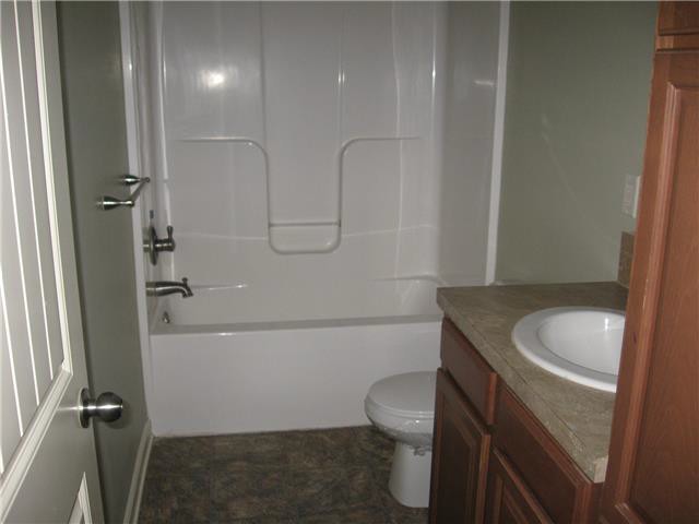 5116 Bramblewood DrManhattan, KS, 66503Riley County