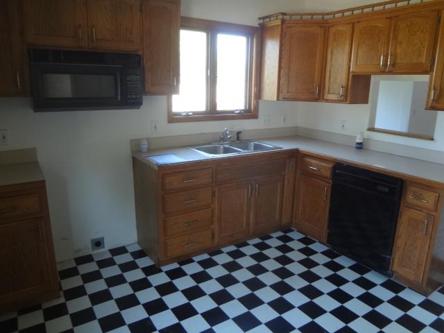 3325 Gary AveManhattan, KS, 66503Riley County