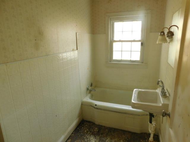 1818 SW Fairlawn RdTopeka, KS, 66604Shawnee County