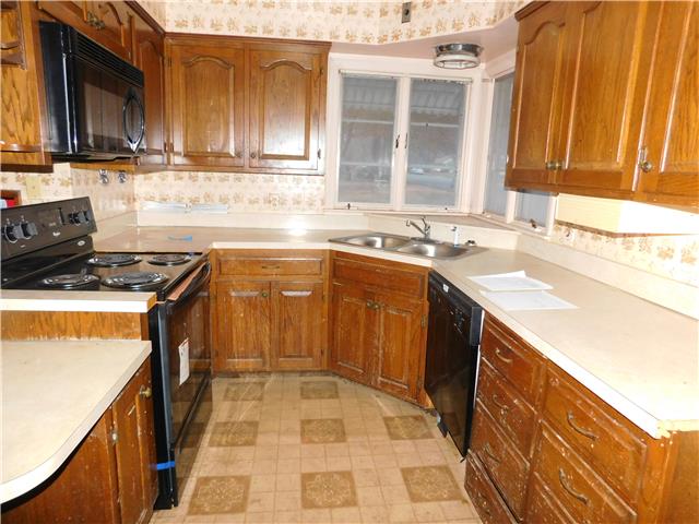 4200 SW Stratford RdTopeka, KS, 66604Shawnee County