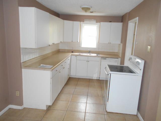 816 SW Cambridge AveTopeka, KS, 66606Shawnee County