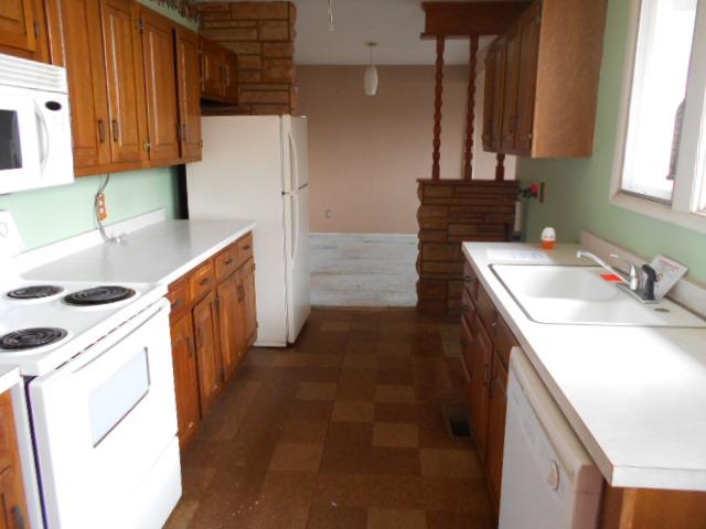 3260 SW Tara AveTopeka, KS, 66611Shawnee County