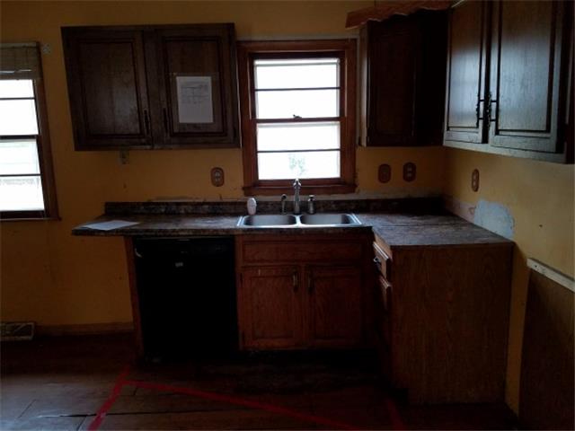 2916 SW Sunnymede CtTopeka, KS, 66611Shawnee County