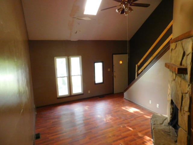 3556 SW Cambridge AveTopeka, KS, 66614Shawnee County