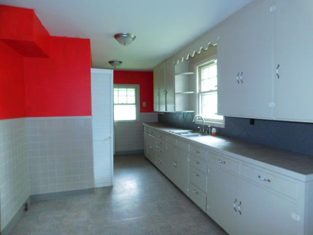 745 NE Poplar StTopeka, KS, 66616Shawnee County