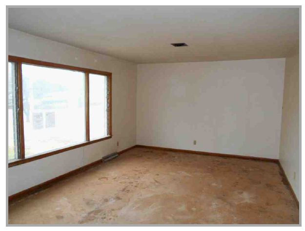 742 NW 62nd StTopeka, KS, 66617Shawnee County