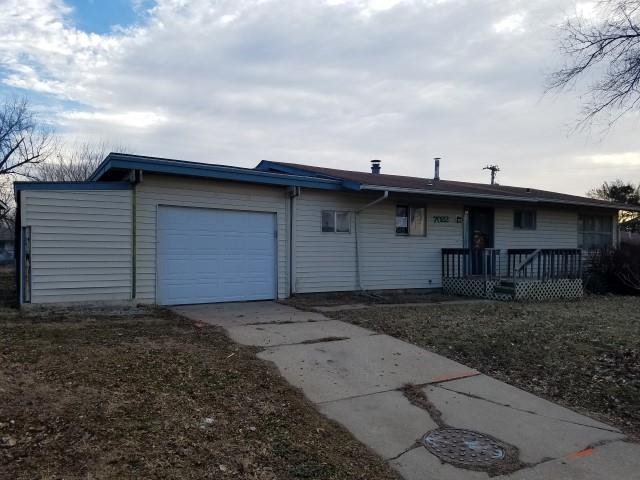 7022 SW Crestwood DrTopeka, KS, 66619Shawnee County