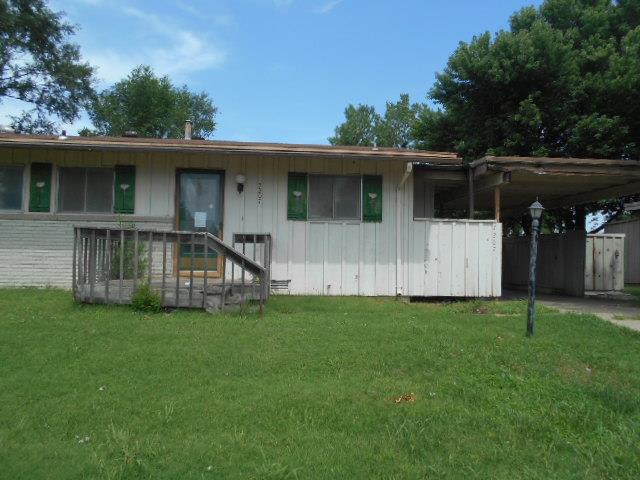 7207 SW Greenview DrTopeka, KS, 66619Shawnee County