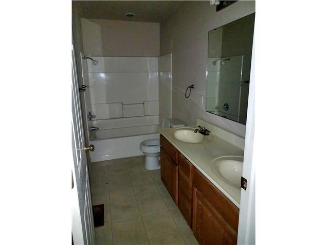 606 W 11th StBaxter Springs, KS, 66713Cherokee County