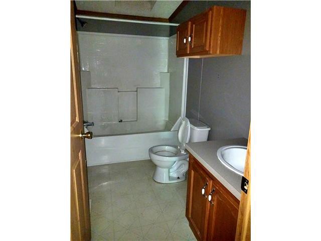 10169 SE 90th StBaxter Springs, KS, 66713Cherokee County