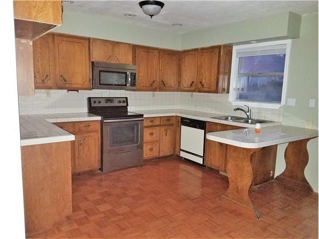 420 W 16th StGalena, KS, 66739Cherokee County