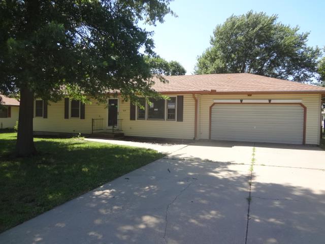 2113 Mount Vernon TerEmporia, KS, 66801Lyon County