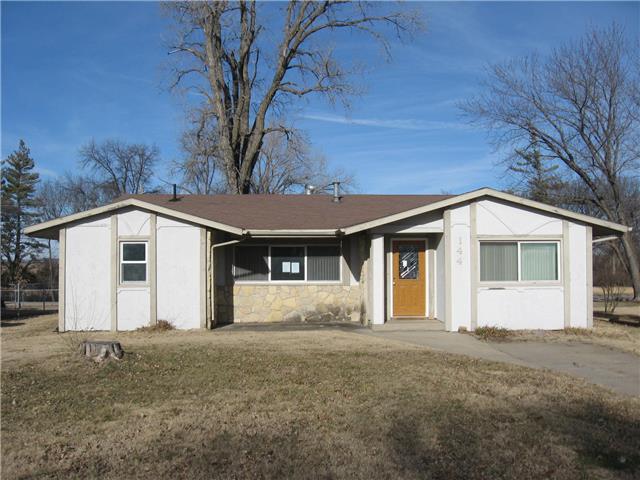 144 Lakeside DrCouncil Grove, KS, 66846Morris County