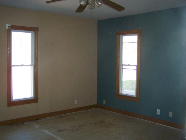 611 N Vine StPeabody, KS, 66866Marion County