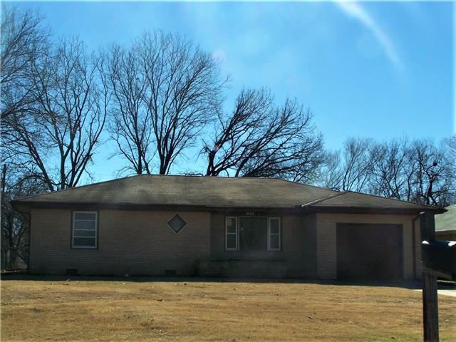 411 W 4th AveBelle Plaine, KS, 67013Sumner County