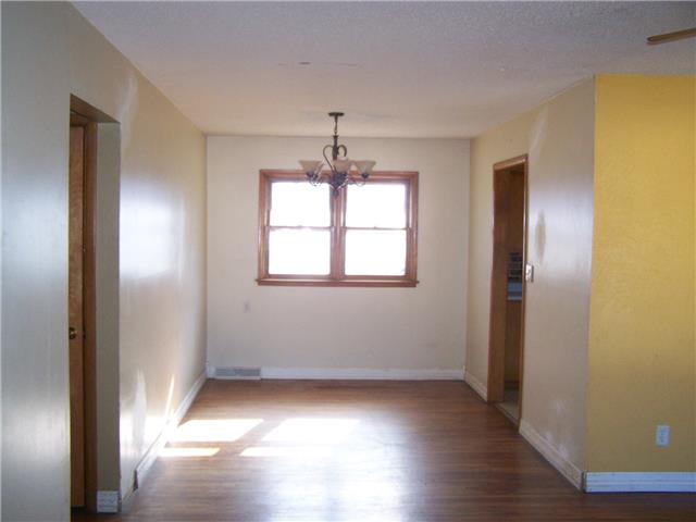 411 W 4th AveBelle Plaine, KS, 67013Sumner County