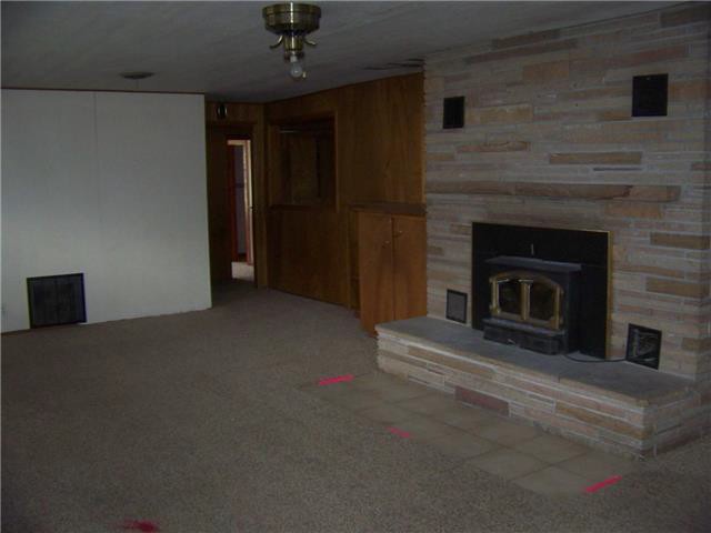 222 S Kansas AveBurrton, KS, 67020Harvey County
