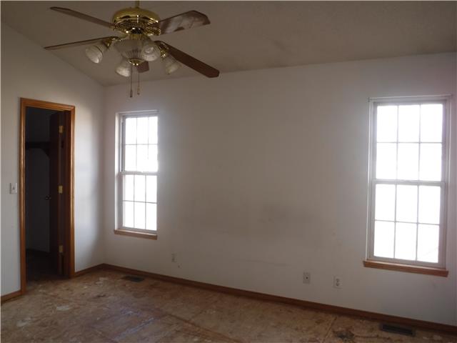 232 W Tall Tree RdDerby, KS, 67037Sedgwick County