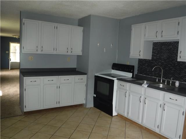 1024 W Locust AveEl Dorado, KS, 67042Butler County