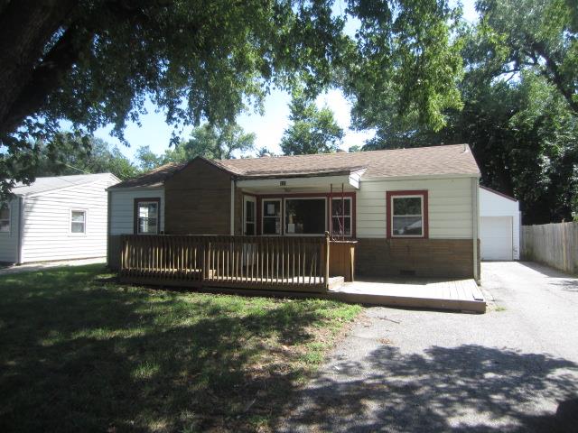235 Dwight CtHaysville, KS, 67060Sedgwick County