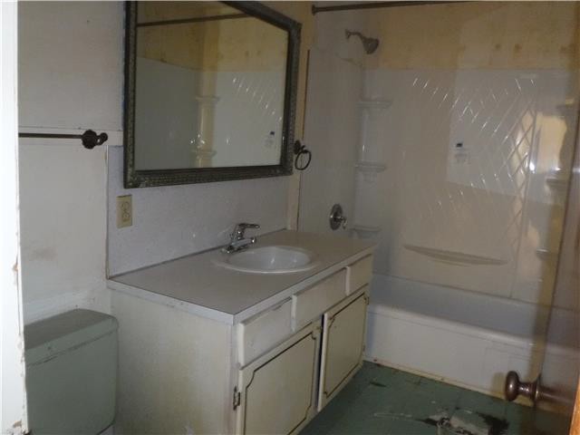 644 S Whittier StWichita, KS, 67207Sedgwick County