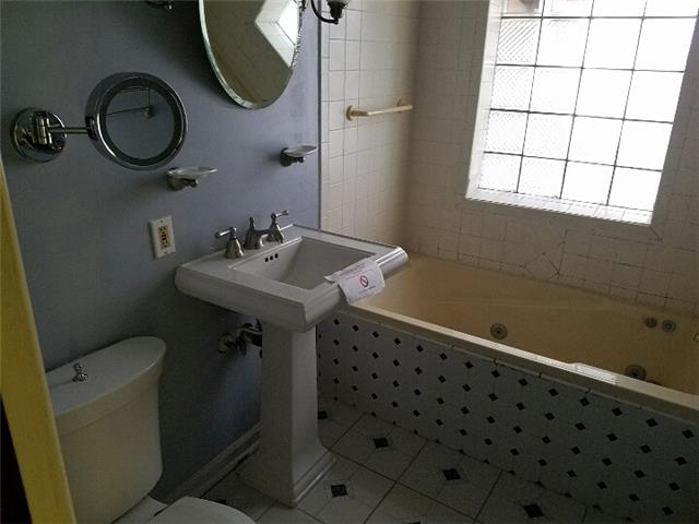 350 N Hillcrest AveWichita, KS, 67208Sedgwick County