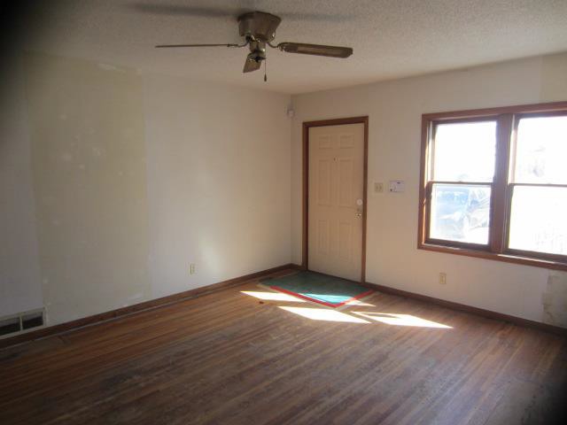 649 Harding StWichita, KS, 67208Sedgwick County