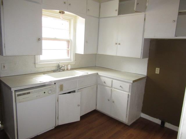 1124 N Crestway StWichita, KS, 67208Sedgwick County