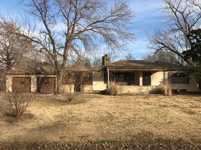 102 S Robin RdWichita, KS, 67209Sedgwick County