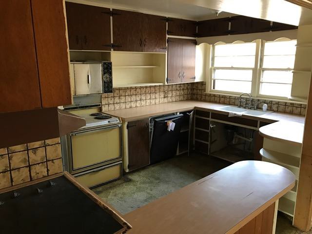 102 S Robin RdWichita, KS, 67209Sedgwick County