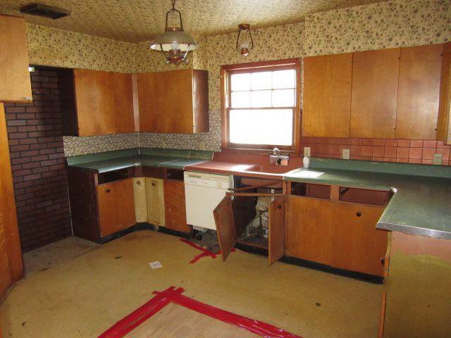 1730 S Green StWichita, KS, 67211Sedgwick County