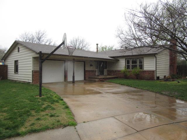 9332 W Briarwood CtWichita, KS, 67212Sedgwick County