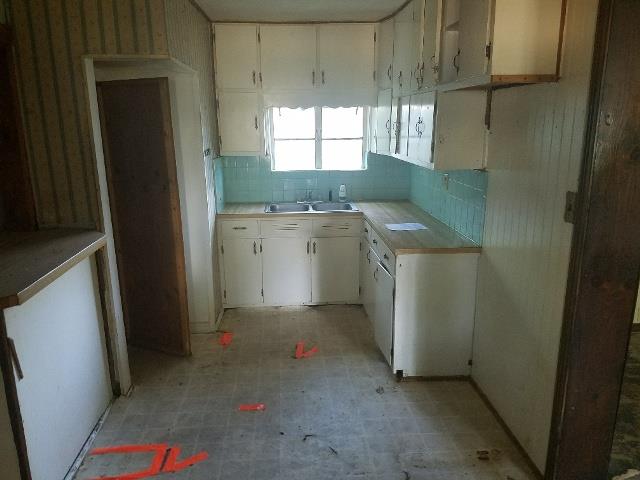 354 N Tracy StWichita, KS, 67212Sedgwick County