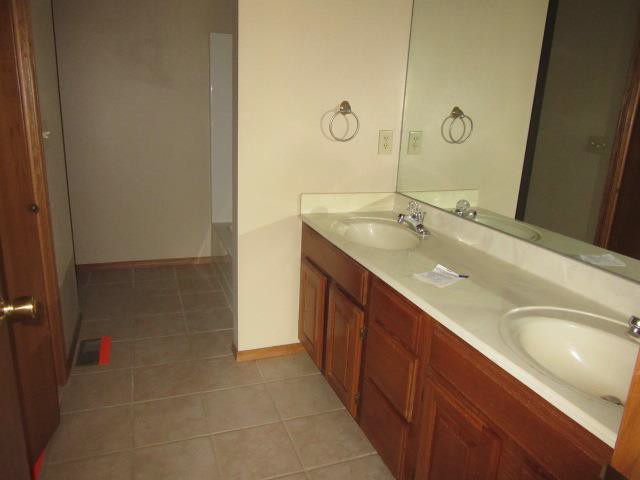 1829 N Shefford CirWichita, KS, 67212Sedgwick County